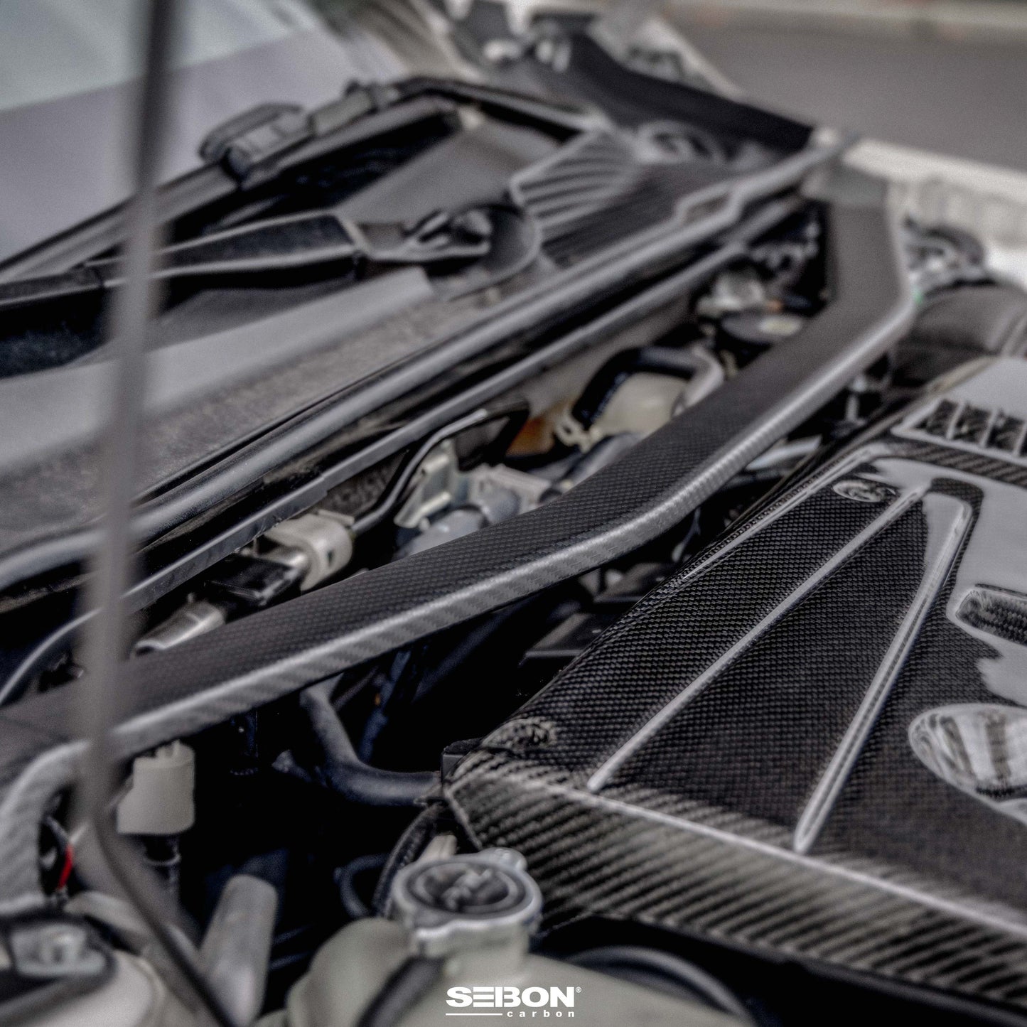 Seibon Carbon Fiber Front Strut Brace 23+ Civic Type R FL5