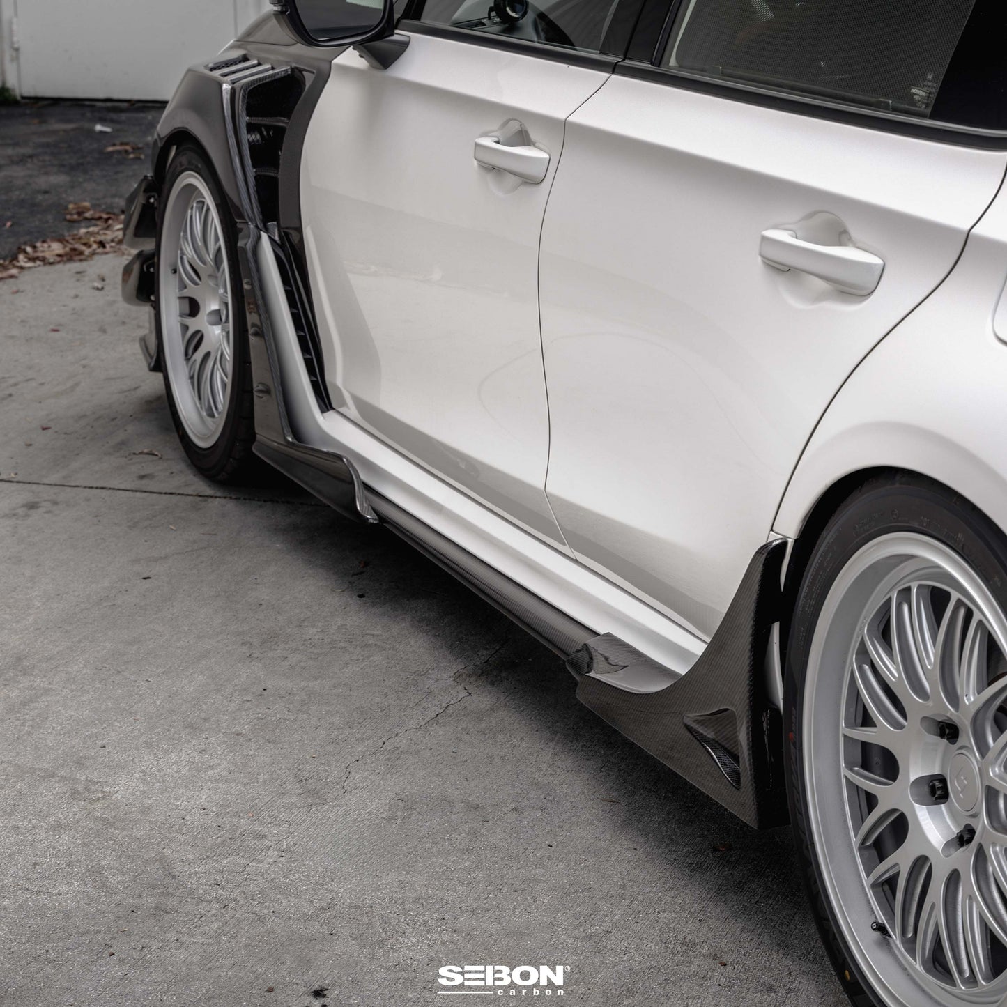 Seibon Carbon Fiber MB-Style Rear Extension 23+ Civic Type R FL5
